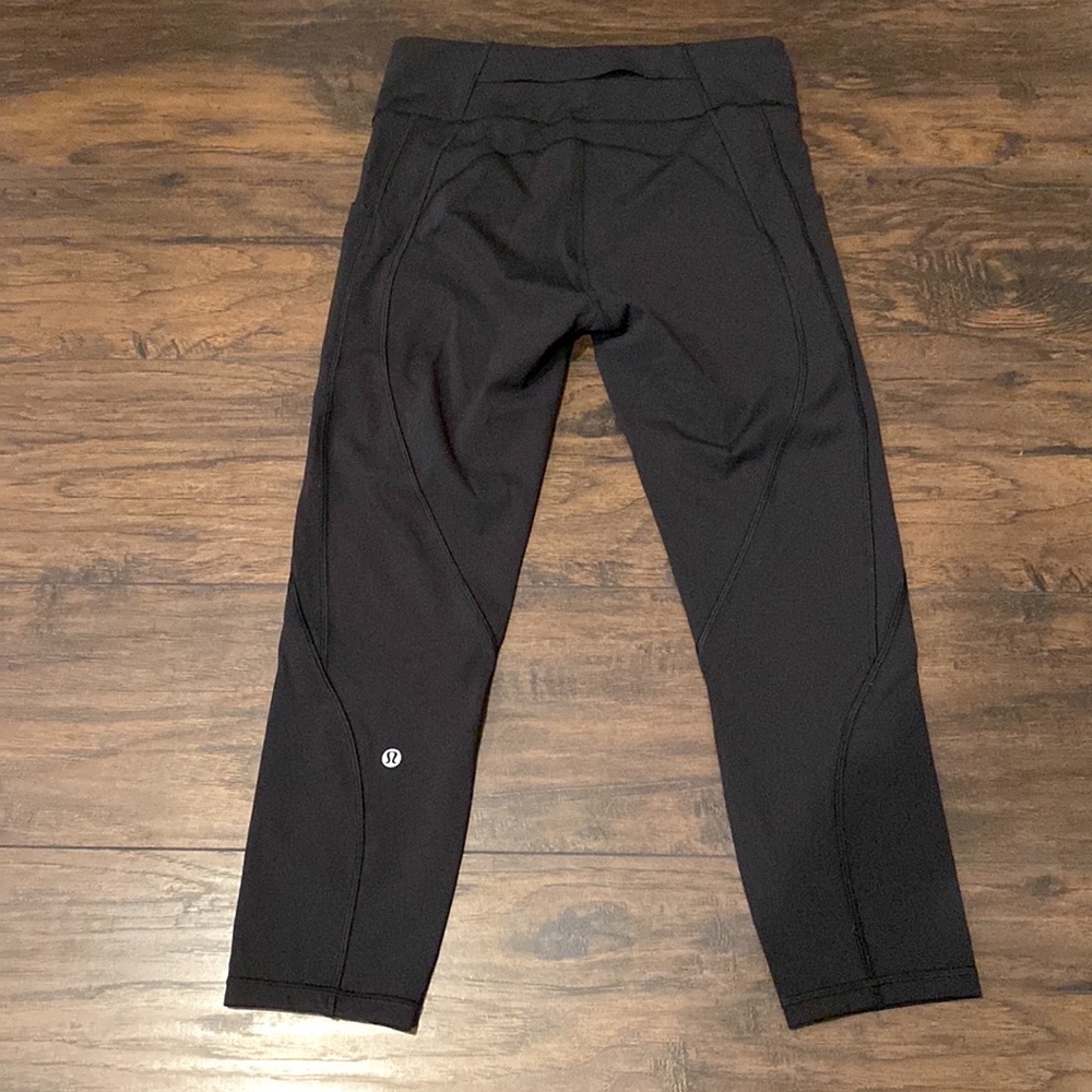 Lululemon Time to Sweat Crop 23”